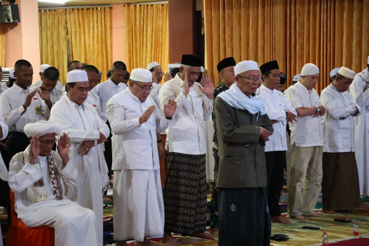 Pemerintah Kabupaten HSU Gelar Shalat Hajat Sambut HUT ke-80 RI dengan Penuh Khidmat