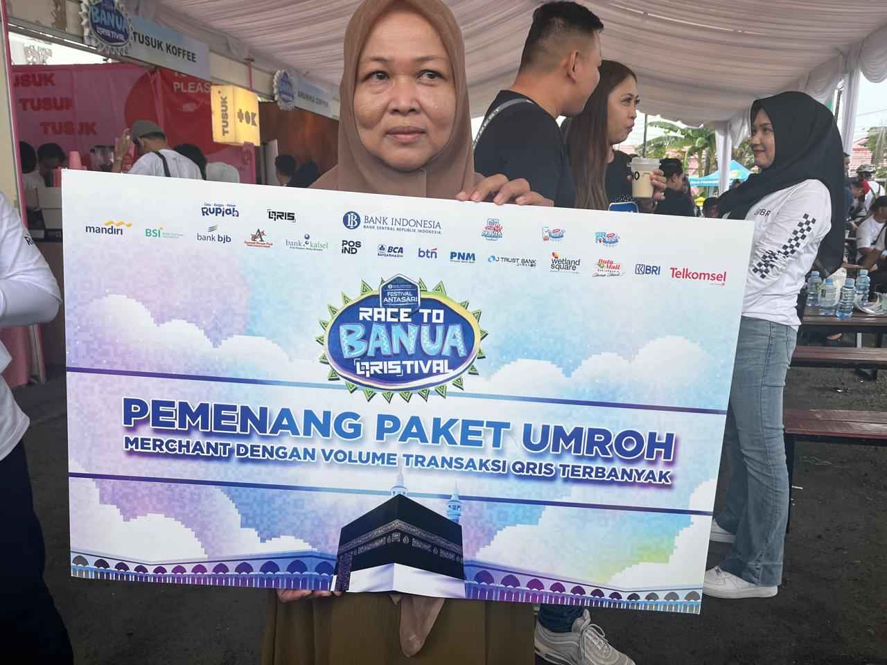 Pemenang Umroh Qris Bank Kalsel_11zon