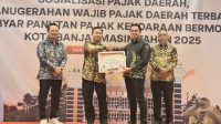 Pelindo Regional 3 Sub Regional Kalimantan Raih Penghargaan Wajib Pajak Daerah Terbaik I dari Pemkot Banjarmasin