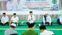 Safari Ramadhan di Masjid Sabilal Muttaqin, Iwan Alabio Serahkan Dana Hibah Keagamaan