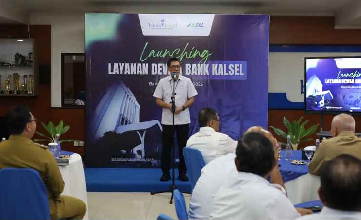 Dirut Bank Kalsel launching Layanan Devisa_11zon