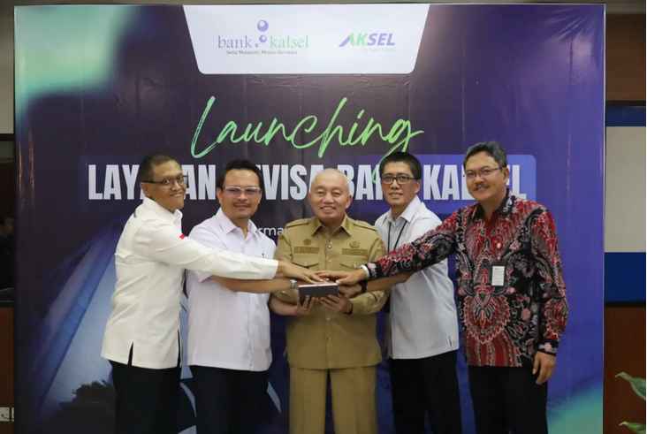 Gubernur Kalsel Resmikan Layanan Devisa Bank Kalsel_11zon