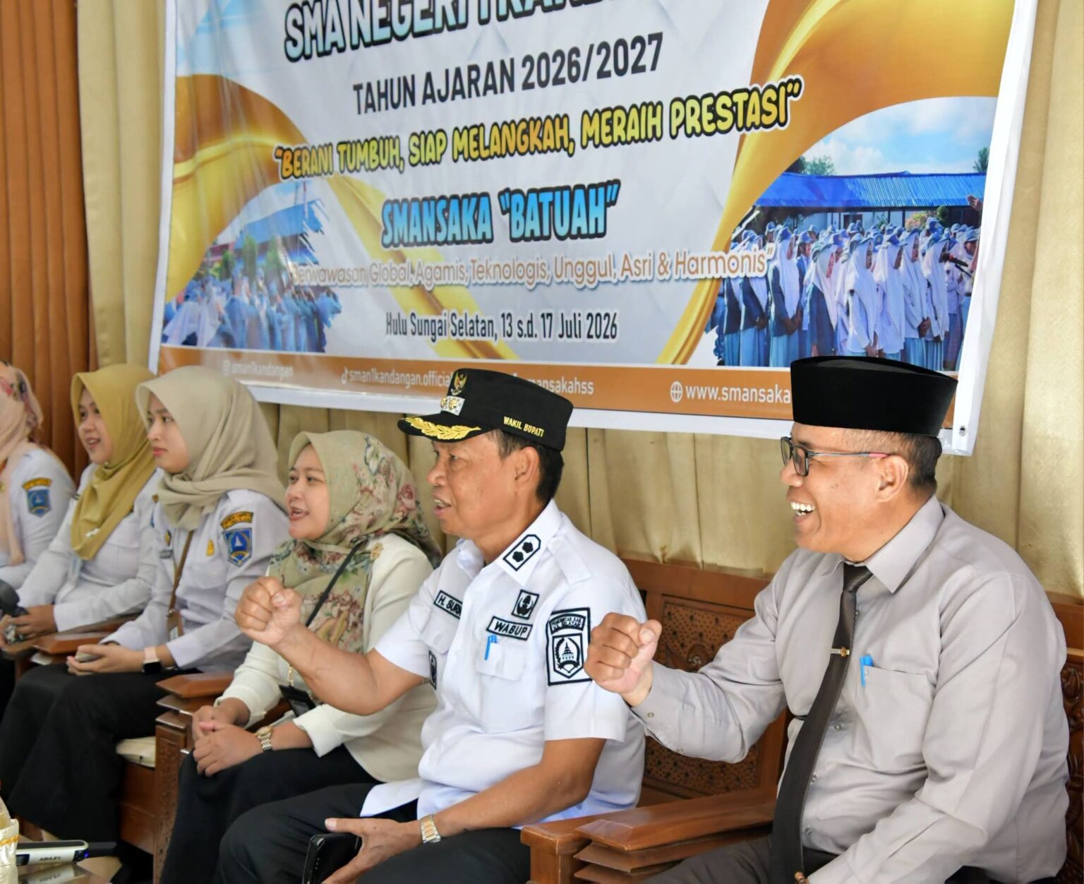 Tinjau Pelaksanaan MPLS, Wabup HSS Hadir Berikan Arahan di SMAN 1 Kandangan