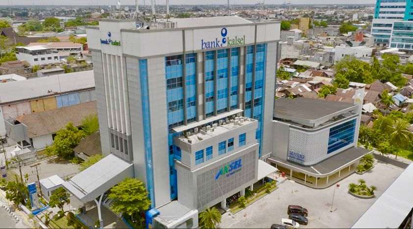 Bank Kalsel Gedung Utama_11zon