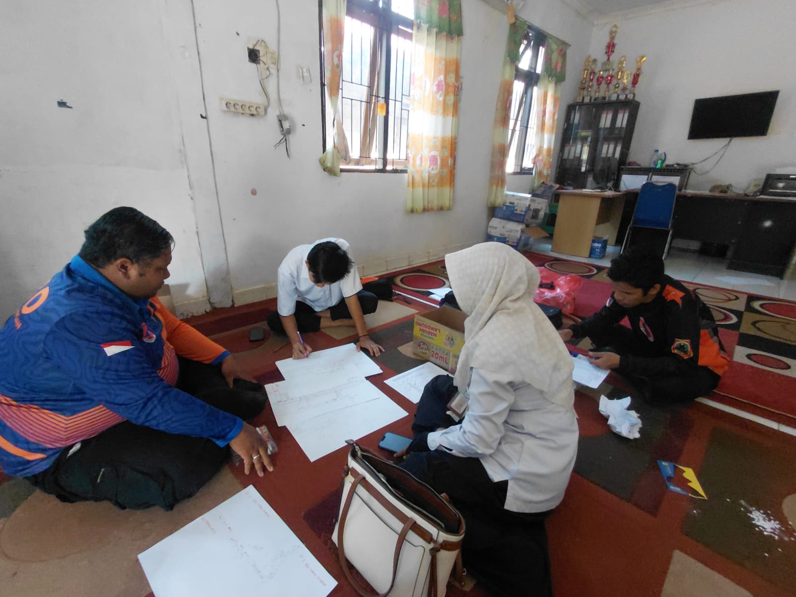 BPBD Balangan Fasilitasi Pembuatan Peta Jalur Evakuasi di Enam Desa untuk Tingkatkan Kesiapsiagaan Bencana