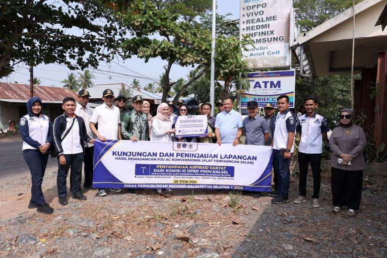 Pemasangan 25 Titik PJU di Trans Kalimantan Barito Kuala