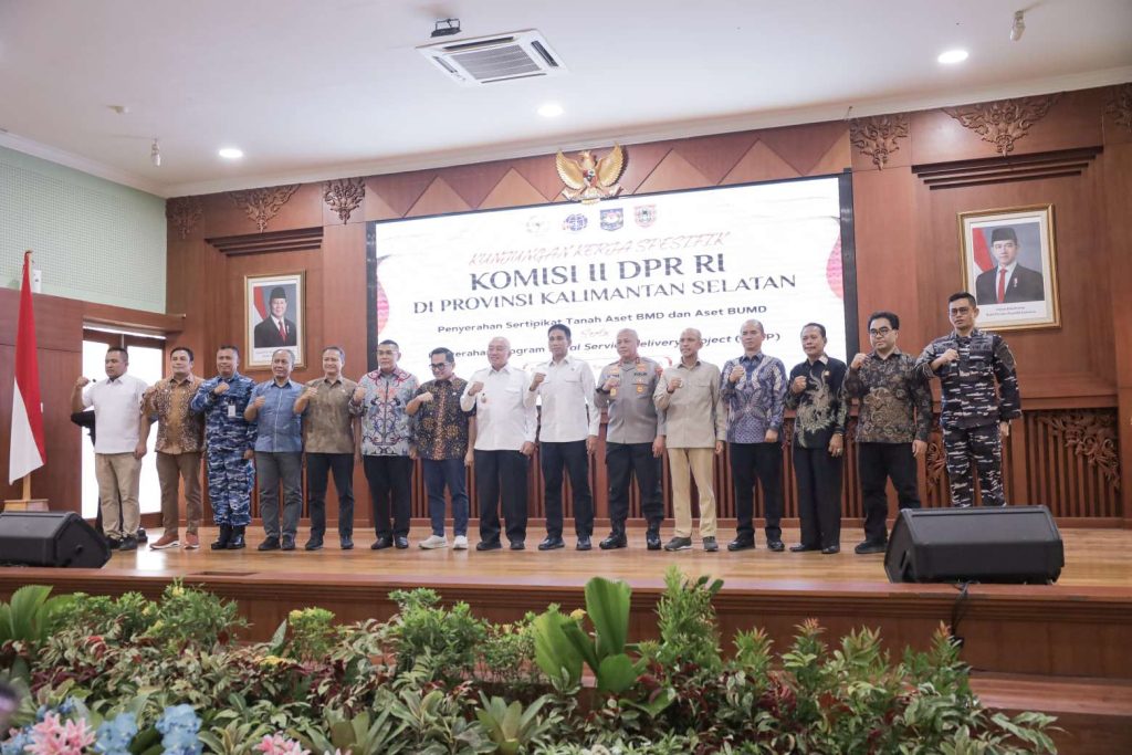 Penyerah Sertifikat Aset