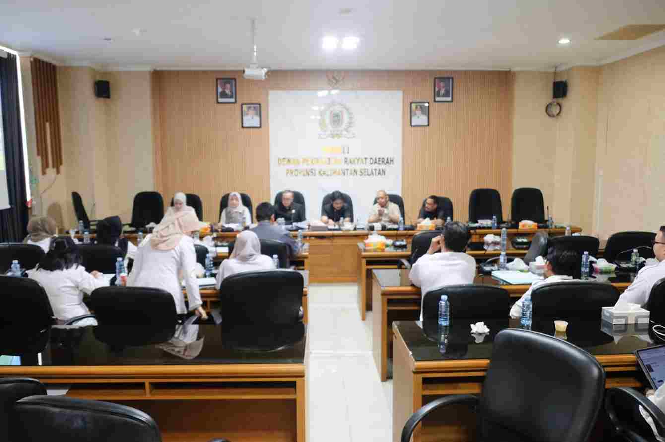 Komisi II DPRD Kalsel Bahas Silpa_11zon
