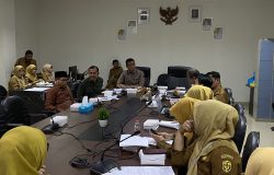 Panitia Khusus (Pansus) DPRD Kota Banjarmasin melaksanakan rapat pembahasan Rancangan Peraturan Daerah ( Raperda) tentang Pengelolaan Kekayaan Intelektual bersama SKPD terkait