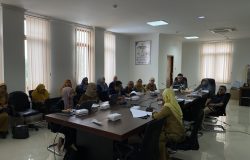 DPRD Kota Banjarmasin mengelar rapat pembahasan Raperda Pengelolaan Air Limbah Domestik bersama Dinas PUPR , Dinas Lingkungan Hidup, Dinas Perumahan Rakyat dan Kawasan Pemukiman, Dinas Kesehatan, Perumda PALD Banjarmasin.